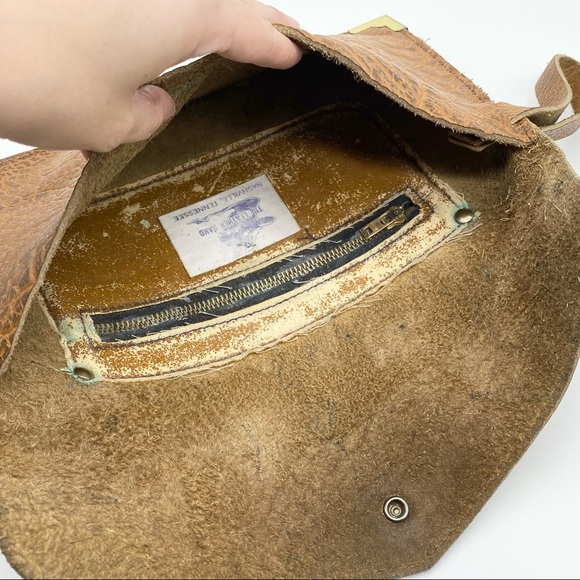 Vintage Leather Hand Nashville Handmade Clutch - Picture 5 of 7